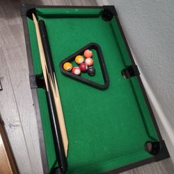 Mini Pool Table 