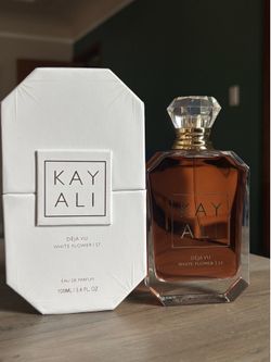Kayali White Flower