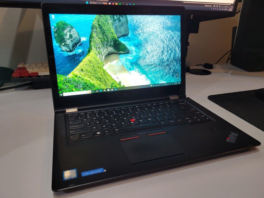 Lenovo ThinkPad P40 Yoga 2-in-1 Touchscreen Laptop (For Parts/Repair)