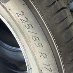 225/65/17 Michelin Defender (1 Only) $40.00