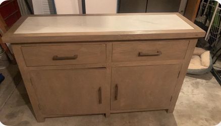 Console cabinet