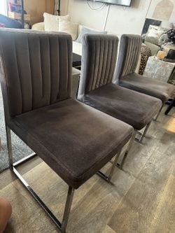 Giselle Velvet Upholstered Dining Chairs Perfect Condition 
