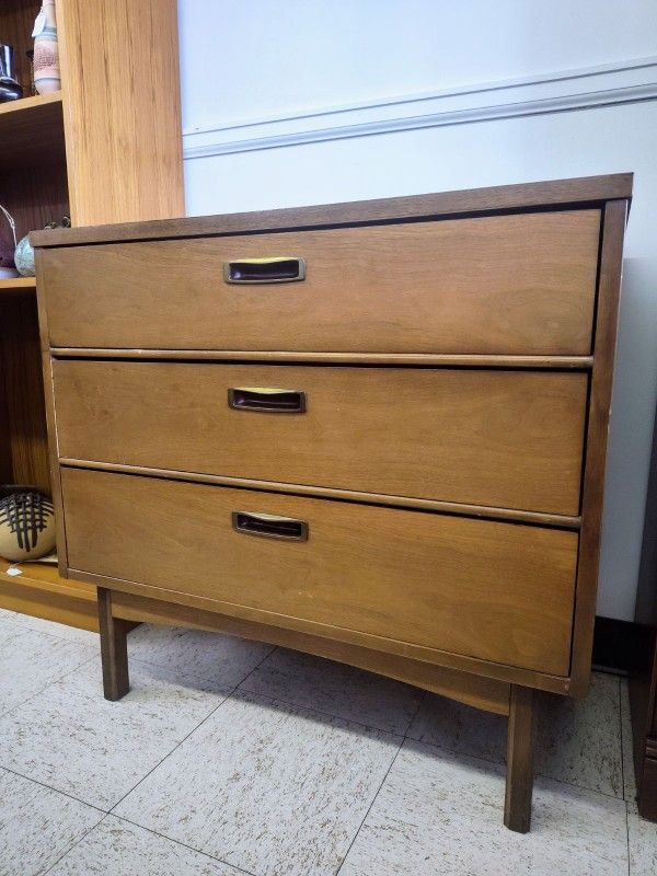 Mid century Small Dresser