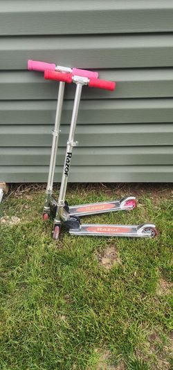 Razor scooters READ DESCRIPTION