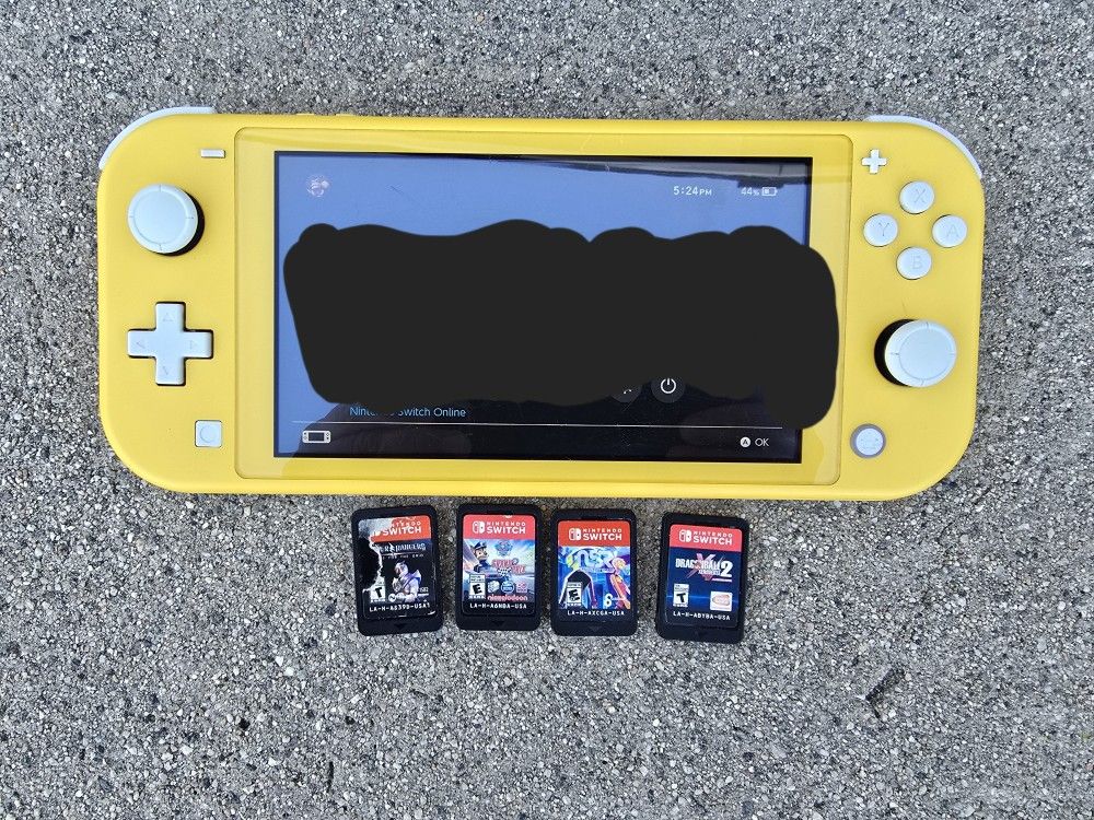Nintendo Switch Lite With Games