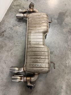 2021 Camaro SS muffler