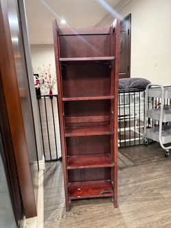 Wooden 5 Tier Shelf/Bookcase