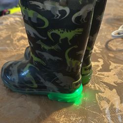 Light Up Rain Boots Size 8