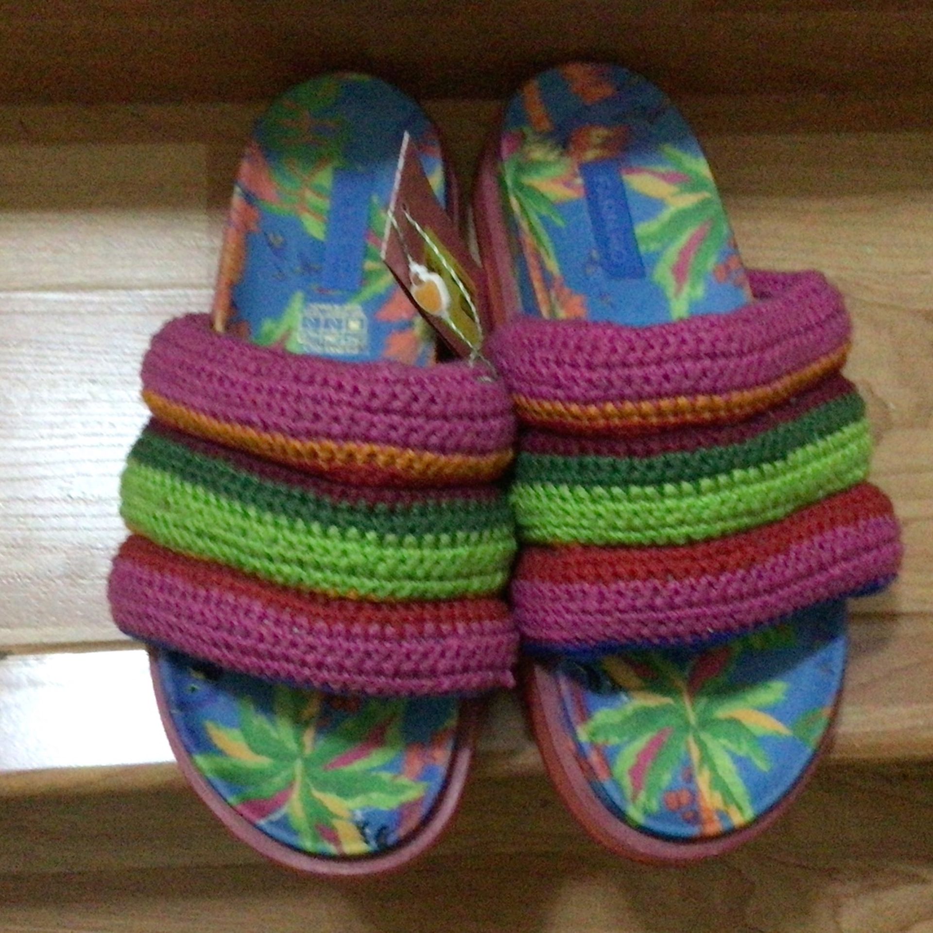 Farm Rio Womens Blue Macaw Crochet Anatomic Slide Sandals Made In Brazil Size 11