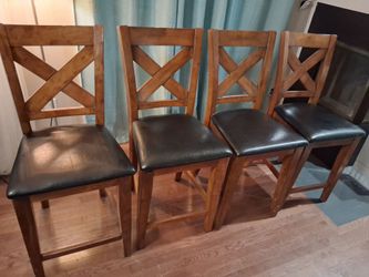 4 Sturdy Wooden Bar Stool