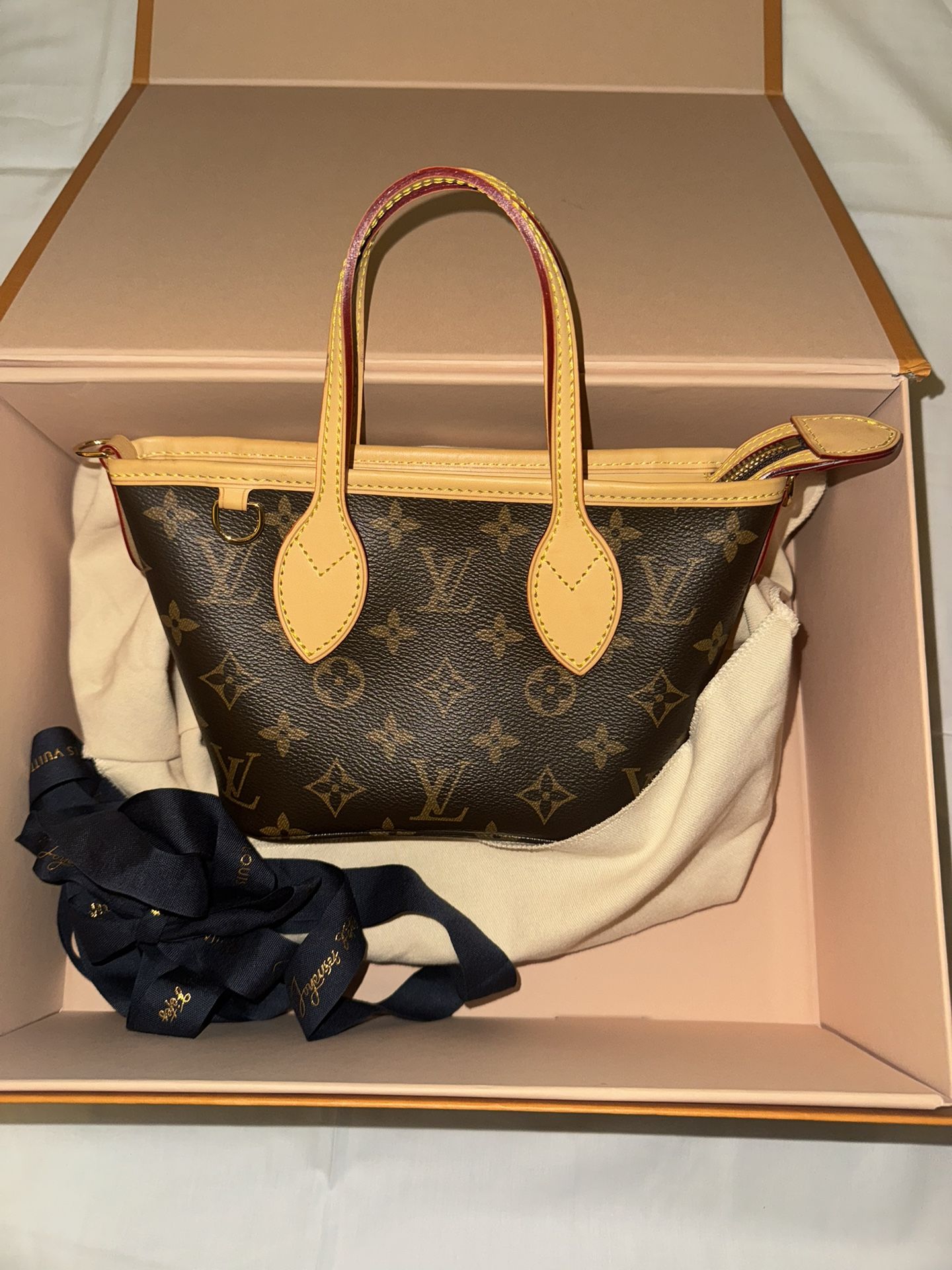 Authentic Louis Vuitton Neverfull BB