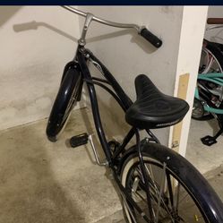 Black Beach Cruiser