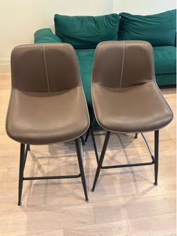 2 High Top Chairs- NEED GONE BY MONDAY