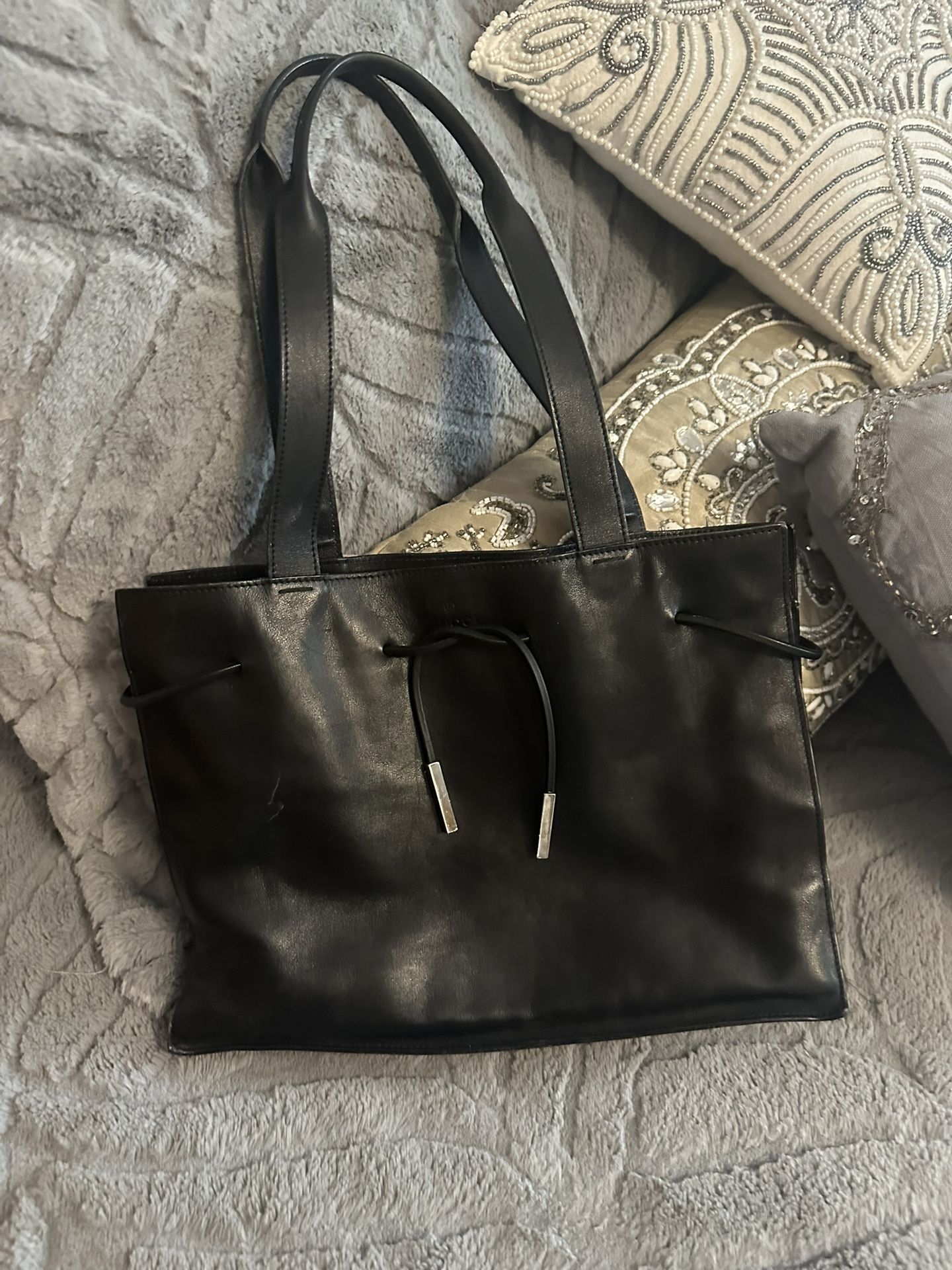 Gucci authentic Leather Handbag