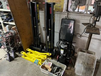 6000 lb “portable” car lift