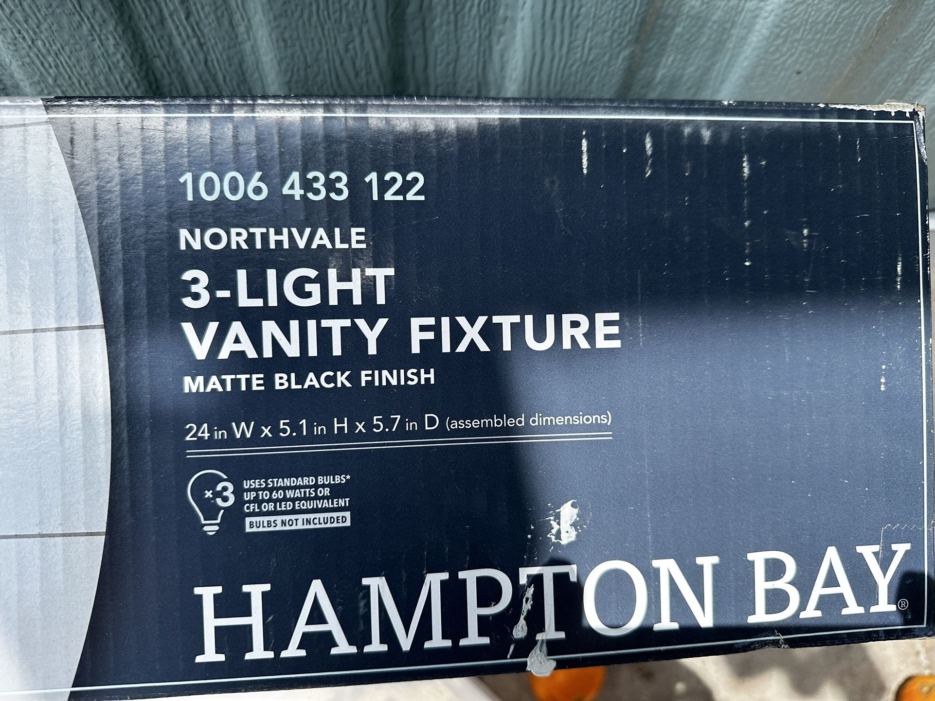 Hampton Vanity Light