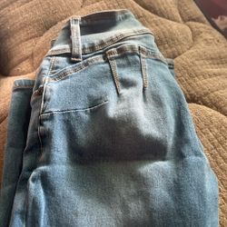 Light Wash Denim Jeans