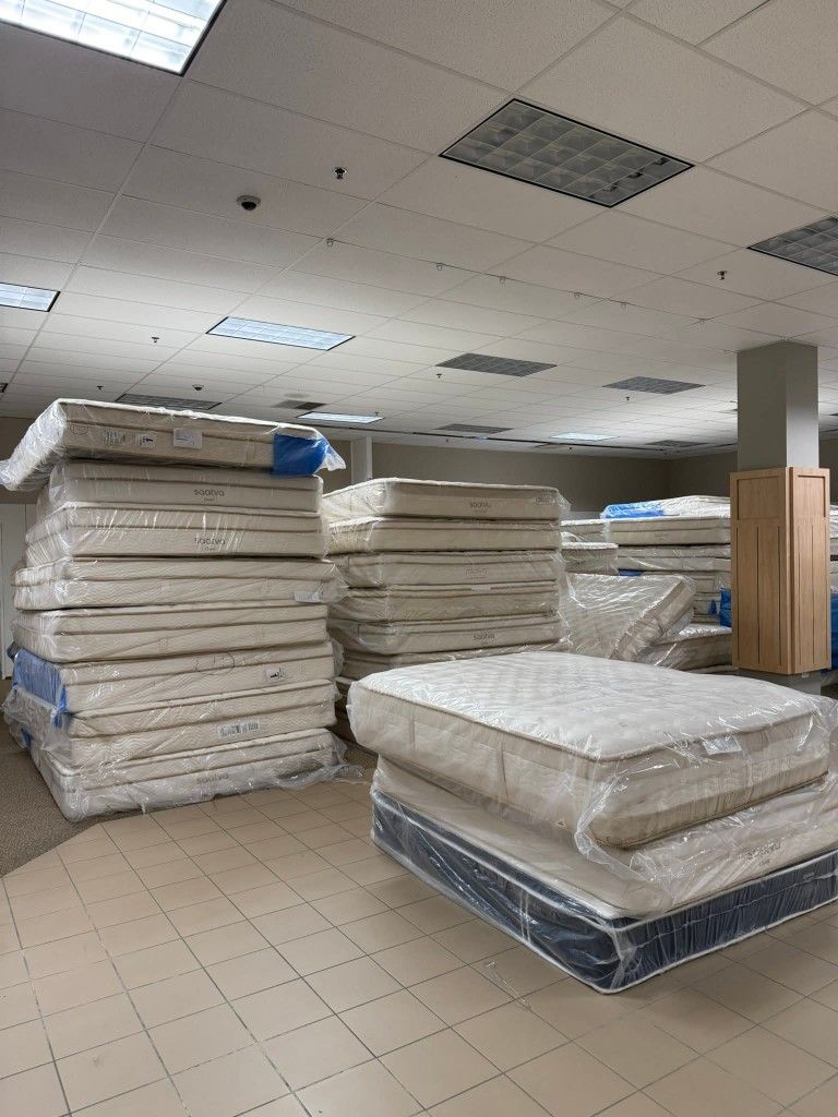 100% Financing 70% Off In All our Brand New Saatva mattress