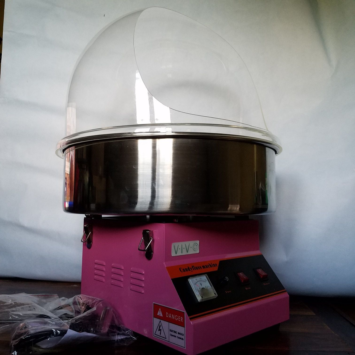 VIVO COTTON CANDY Machine concession stand