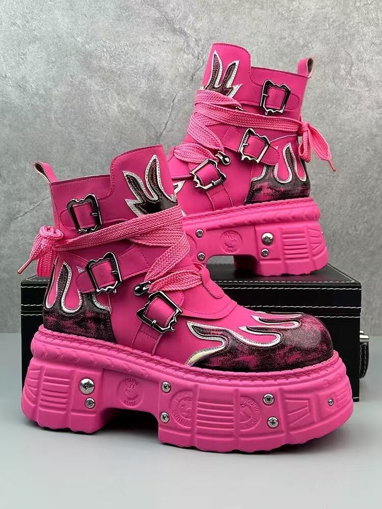 Super stylish Martin boots - for both men and women