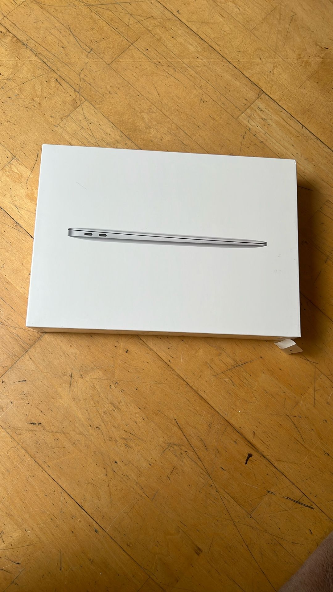 macbook air MBA 13.3 silver / 1.1GHz quad-core /16GB/ 512GB