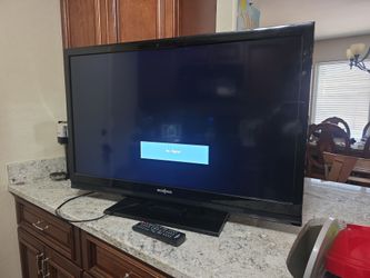 42" Insignia TV
