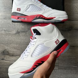 Jordan 5 Retro Fire Red Black Tongue (2025)