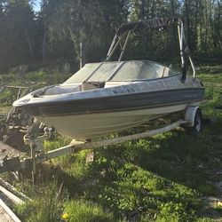 Bay liner boat & two jet skis