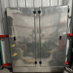 Diamondback Locking Tonneau cover