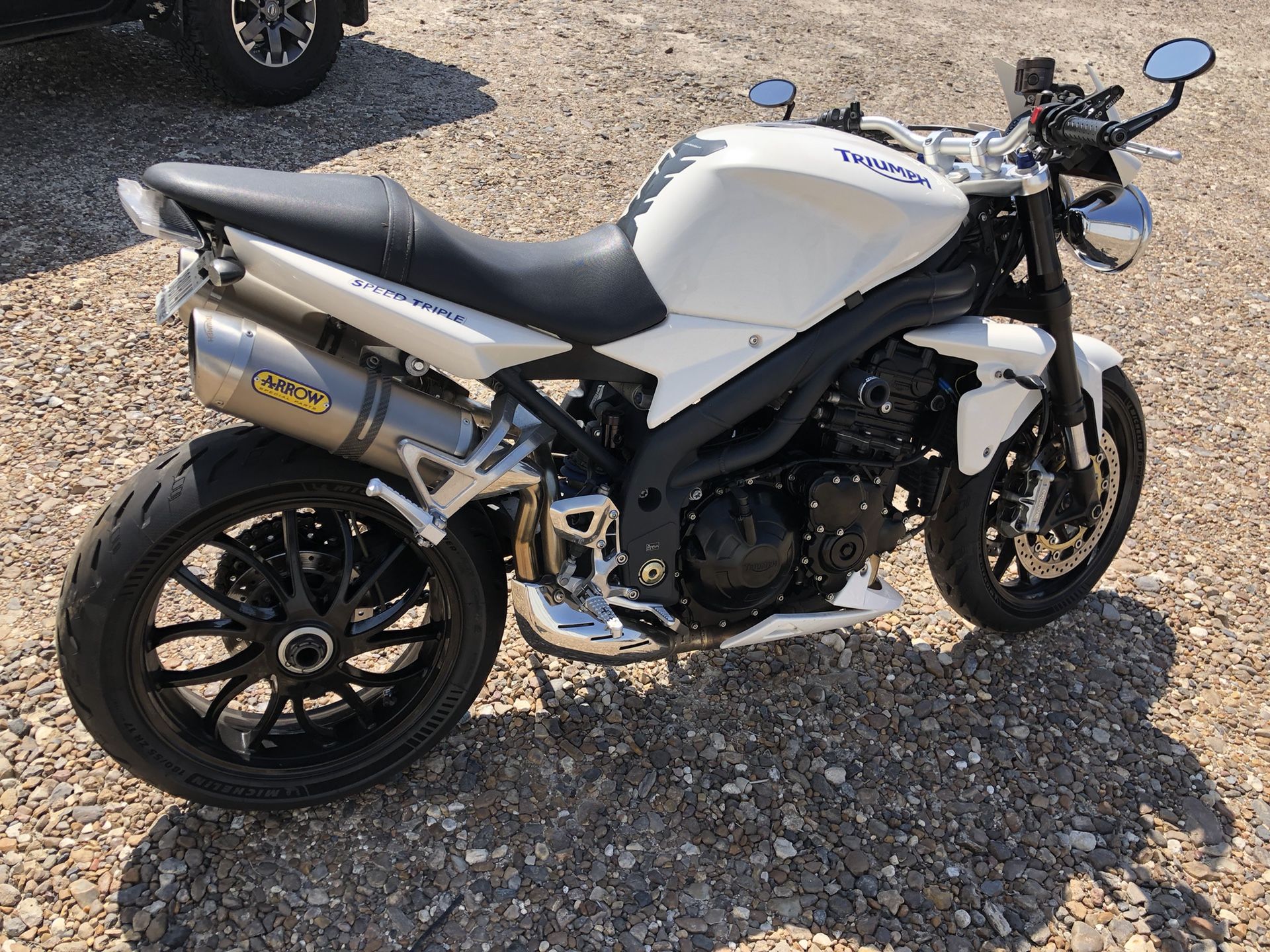 2009 Triumph Speed triple 1050