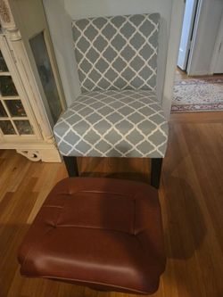 Accent Chairs & Ottoman