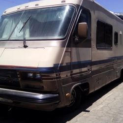 87 Peace  Arrow RV