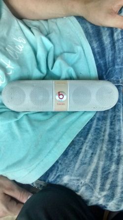 Beats Pill