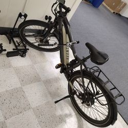 Aventon Level 2 Commuter
