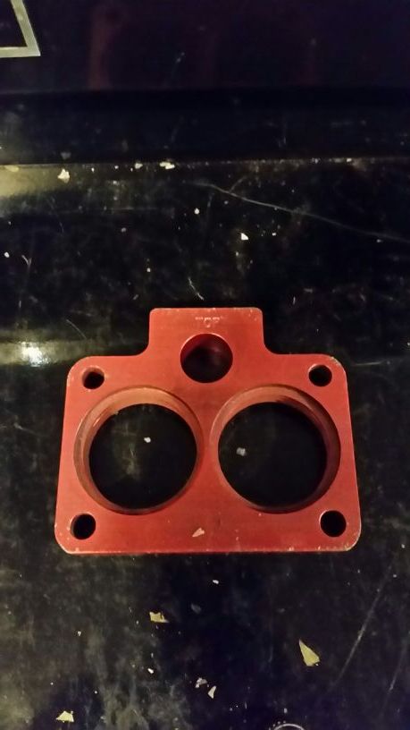 Throttle body spacer