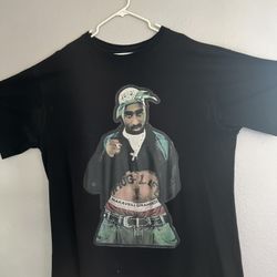 black vintage Tupac Makaveli Branded "Thug Life" embellished tee.