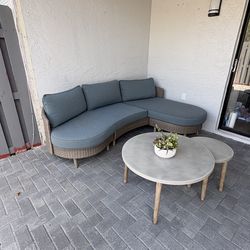 Curved sectional outdoor set