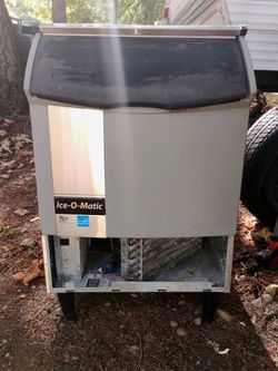Commercial Ice-O-Matic Ice Machine (ICEU220HA3) – As-Is w/ Original Plug