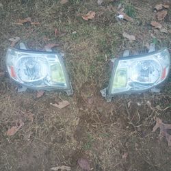 2008 Toyota Tacoma Headlights 