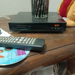 DVD Player With Remote And Random DVDS 