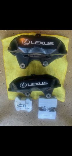 Lexus IS500 Front Brake Calipers