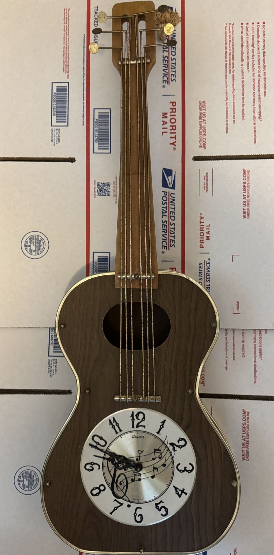 Vintage Sessions Wall Guitar Clock