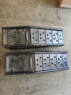 Peterson 7,000lbs Car Ramp