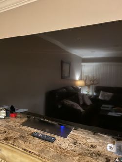 Sony 4K UHD XBR 65in