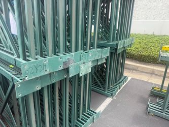 Pallet racks in sale