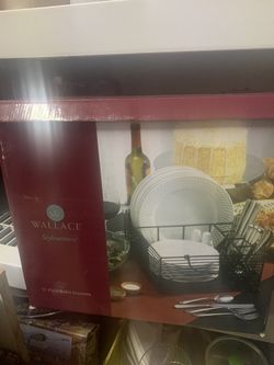 Wallace 51 pieces set brand new in the box