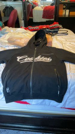 Cookies tech fleece black and white size medium in men’s