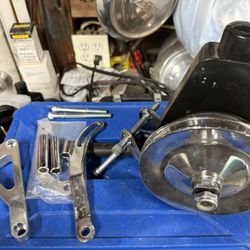 SBC 350 Chevy 350 Powersteering pump w/ brackets