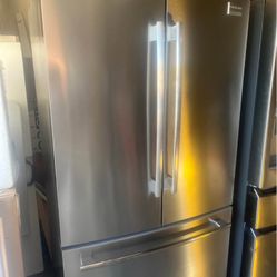 Frigidaire Fridge 