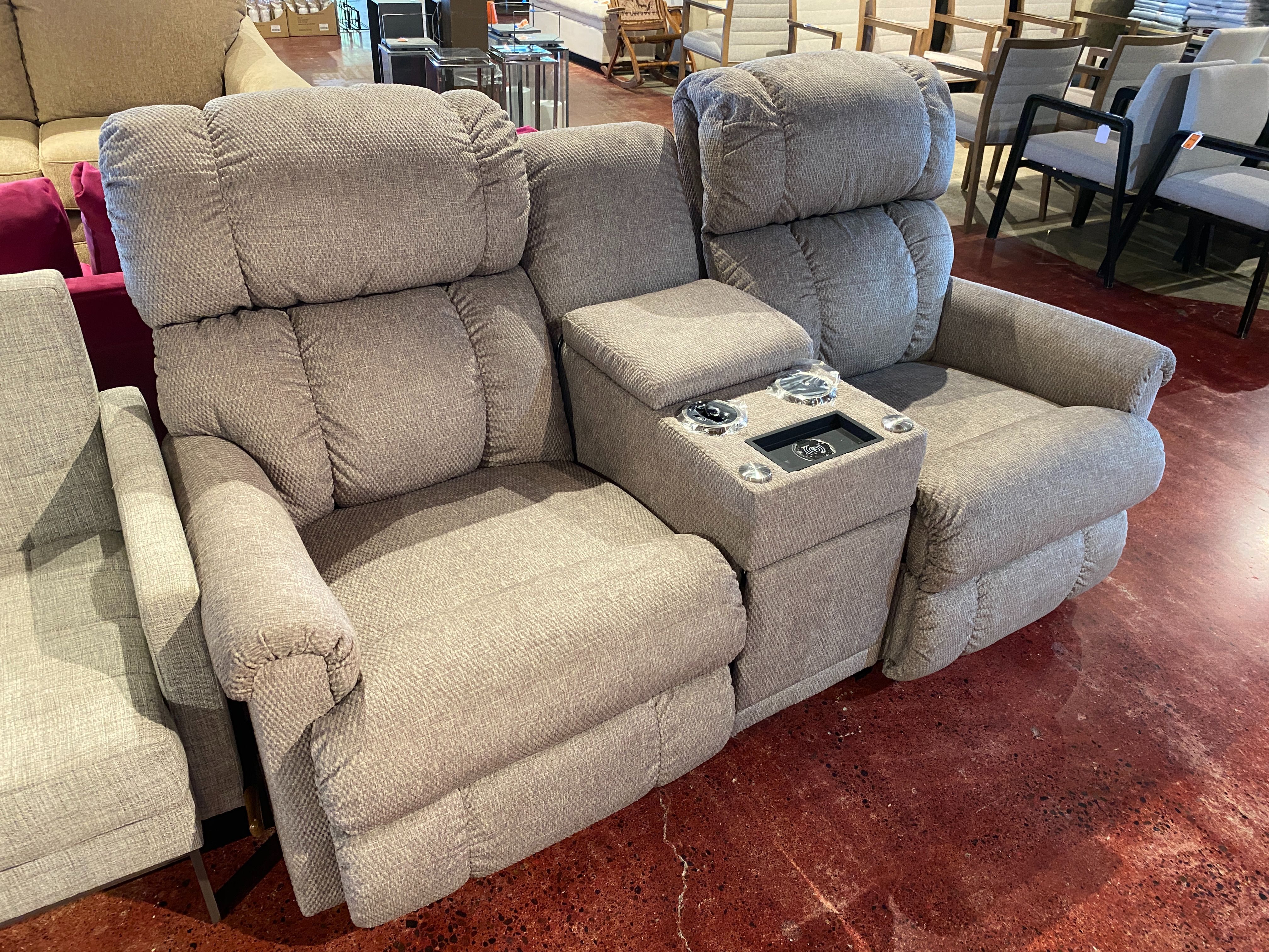 LA-Z-BOY Pinnacle Rocking Recliner Couch with Charging Station – Grey